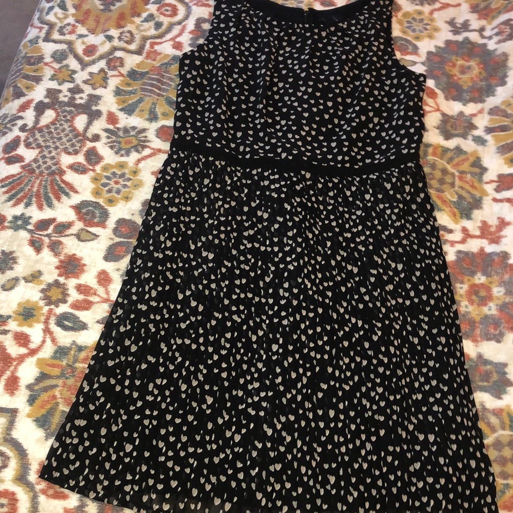 FUN Gap Dress with Hearts and pleated skirt
